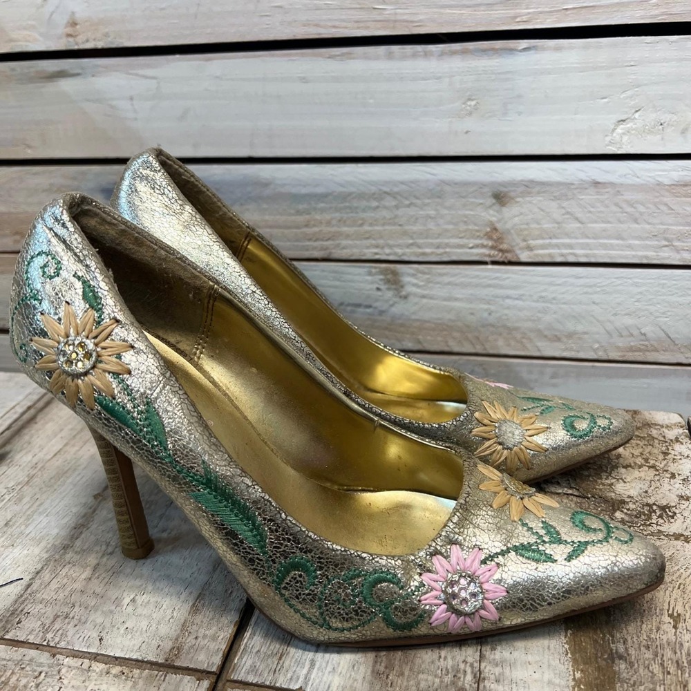 Vintage Anne Michelle Gold Embroidered Floral Heels Fairycore Boho Pumps 7